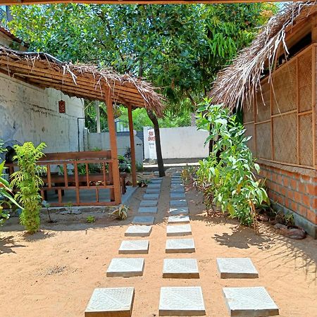Kingly Aroma Arugam Bay Exterior foto