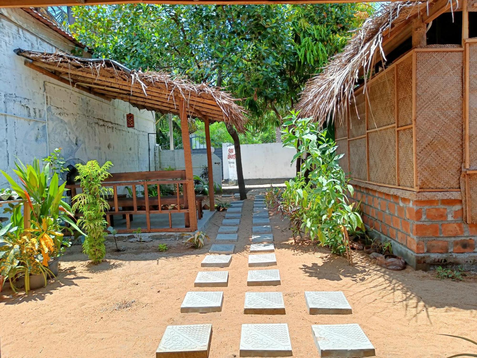 Kingly Aroma Arugam Bay Exterior foto
