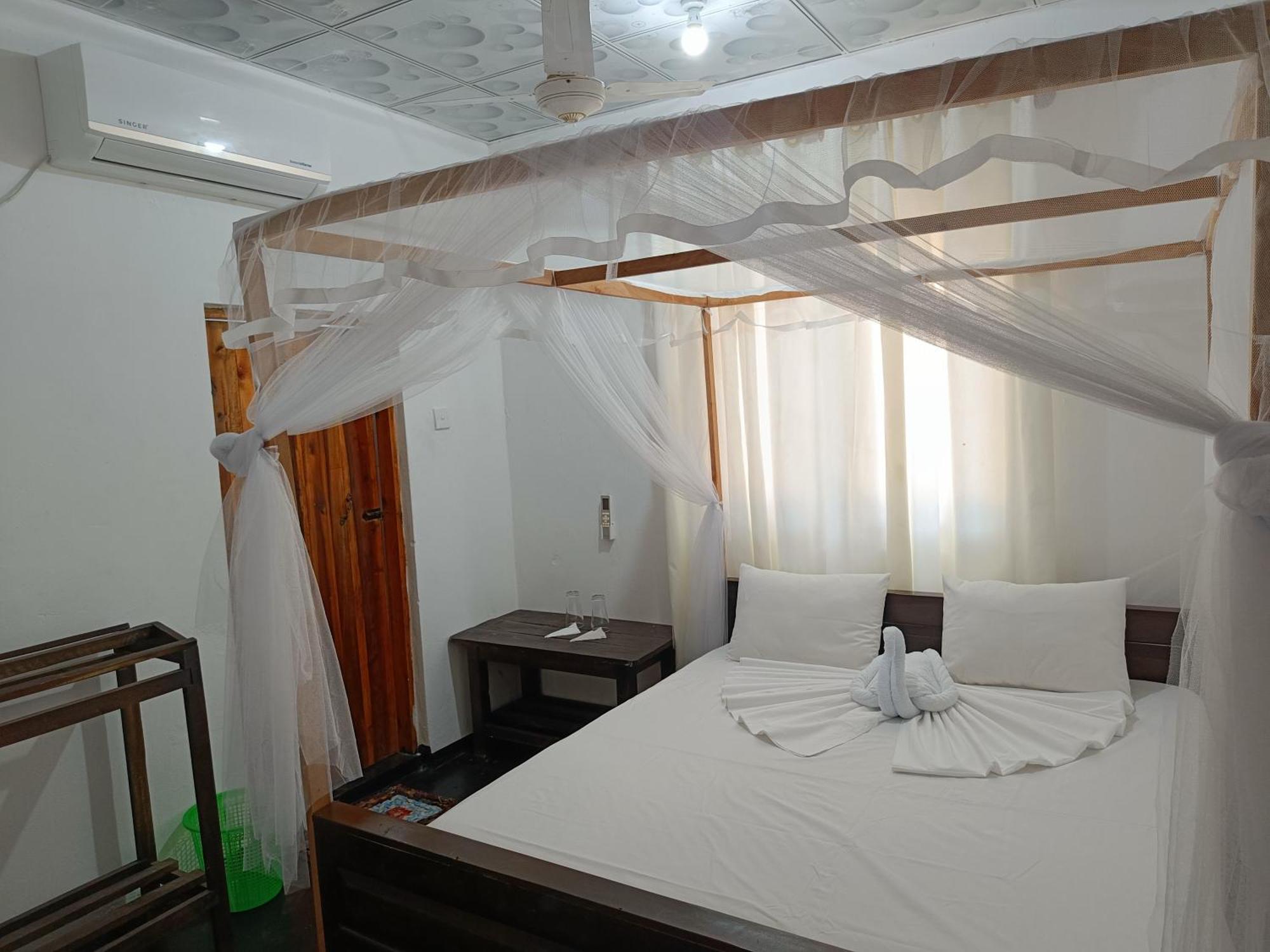 Kingly Aroma Arugam Bay Quarto foto