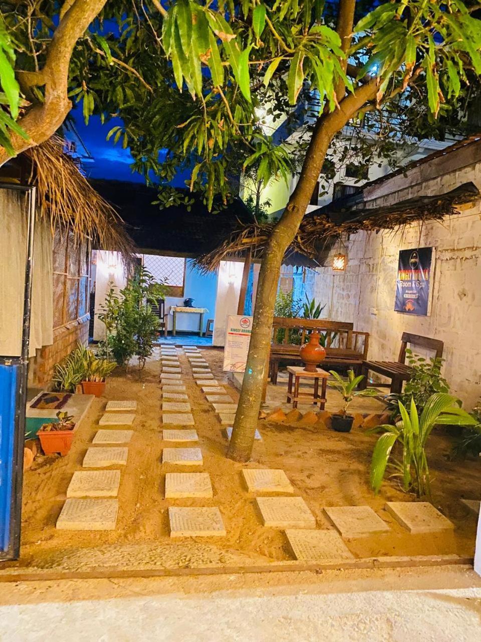 Kingly Aroma Arugam Bay Exterior foto